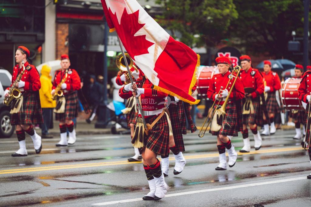 marching-band-g8fd5e1628_1920.jpg