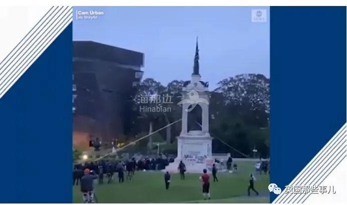 雕像.JPG ..